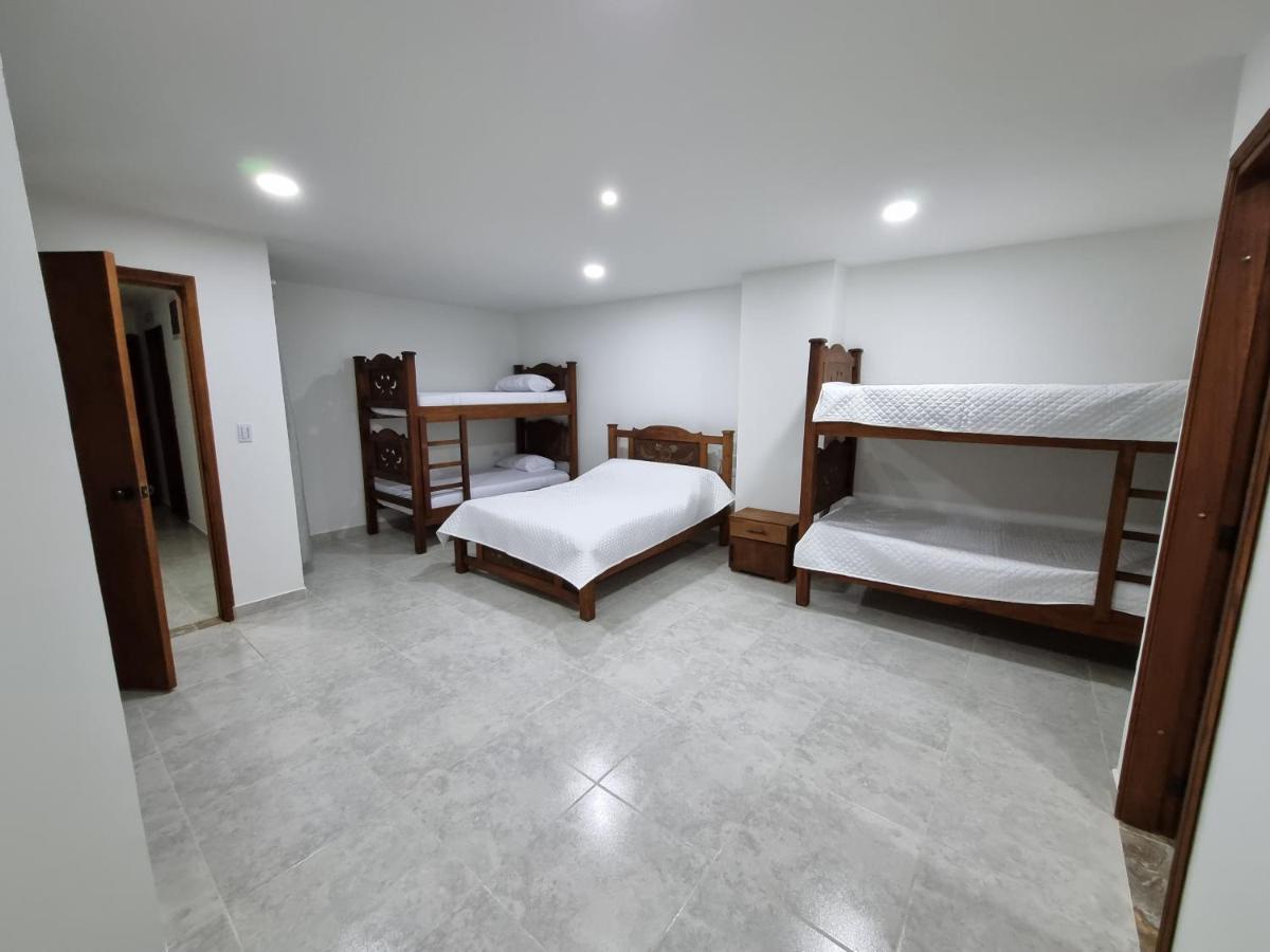 Hotel Antonella Plaza Pinchote Exterior foto